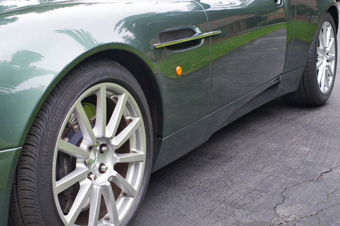 2006 Aston Martin Vanquish 1st Gen - Image 18 of 31