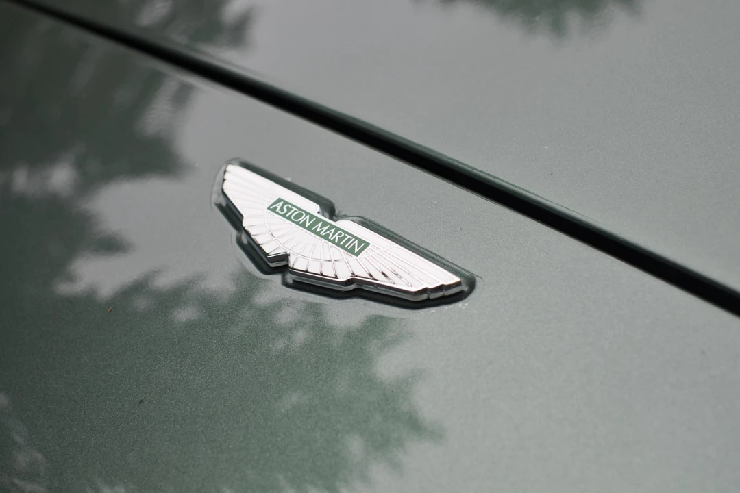 2006 Aston Martin Vanquish 1st Gen - Image 14 of 31