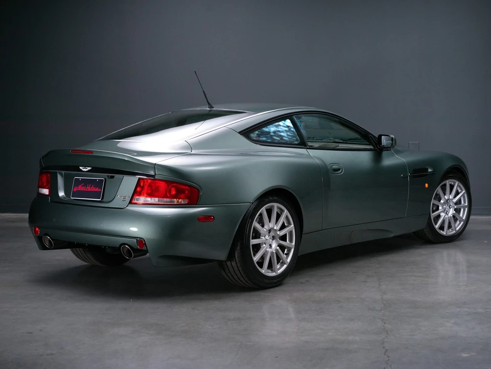 2006 Aston Martin Vanquish 1st Gen - Image 11 of 31