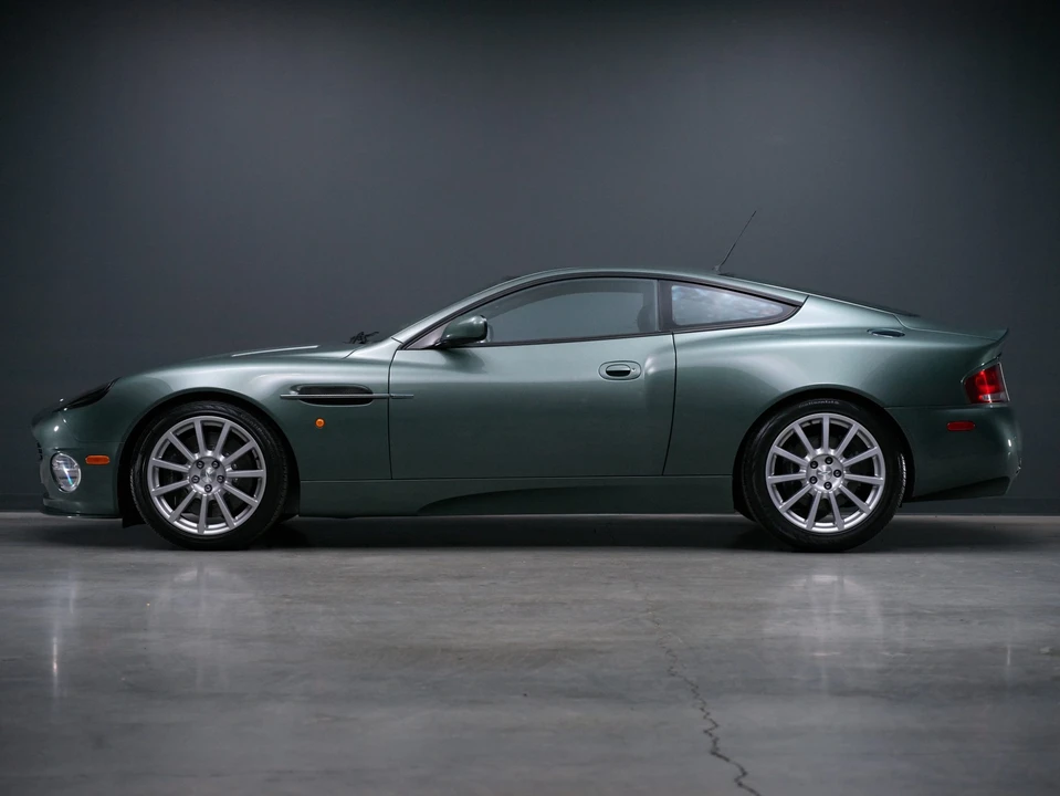 2006 Aston Martin Vanquish 1st Gen - Image 17 of 31
