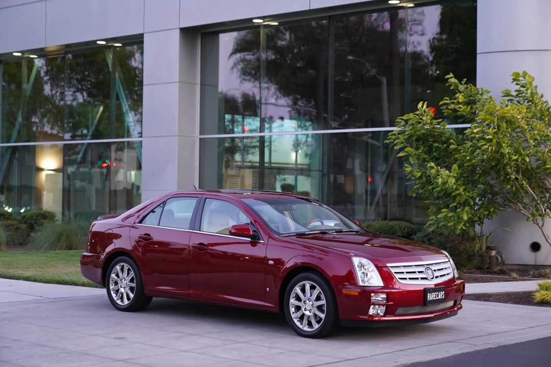 2006 Cadillac STS-V - Image 2 of 31