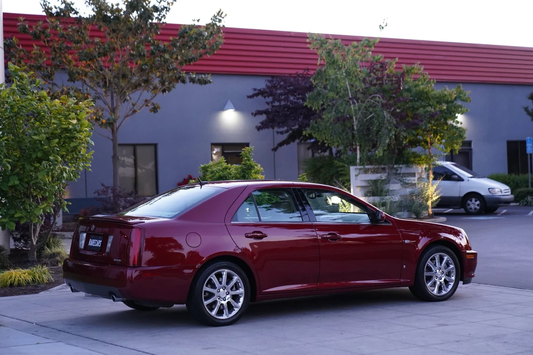 2006 Cadillac STS-V - Image 7 of 31