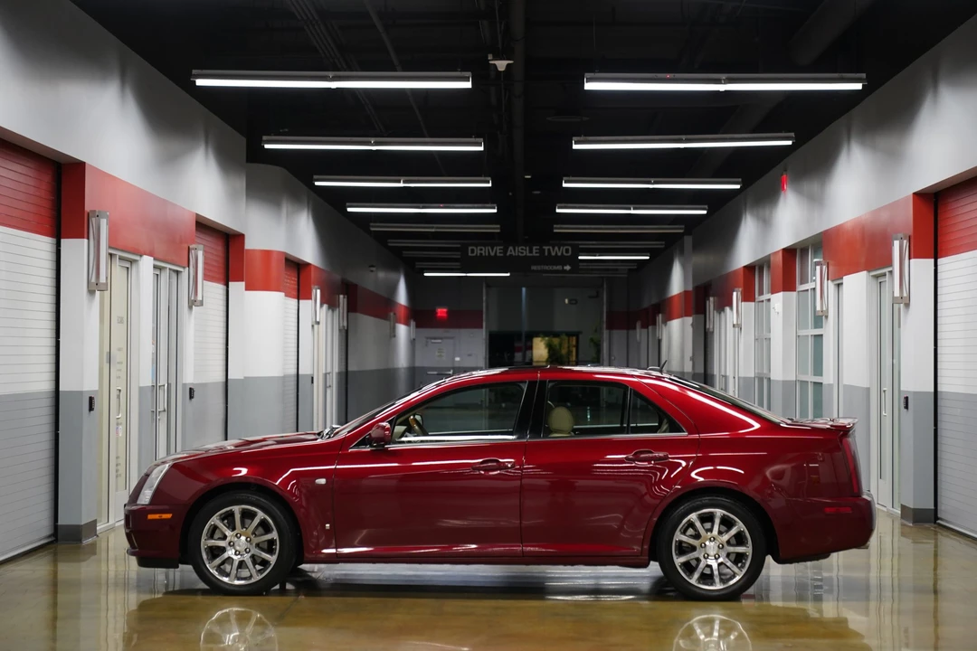 2006 Cadillac STS-V - Image 15 of 31