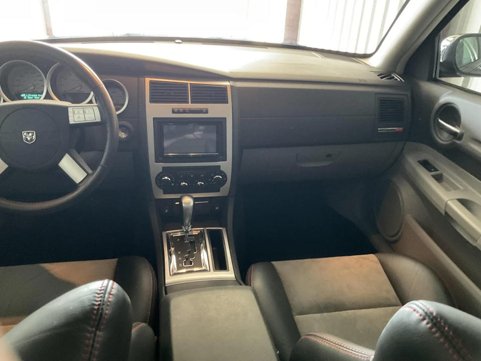 2006 Dodge Magnum SRT8 2nd Gen - Image 28 of 31