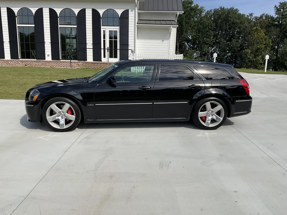 2006 Dodge Magnum SRT8 2nd Gen - Image 5 of 31