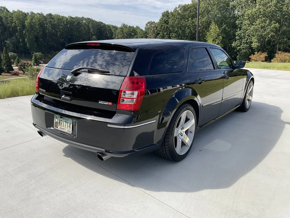 2006 Dodge Magnum SRT8 2nd Gen - Image 8 of 31