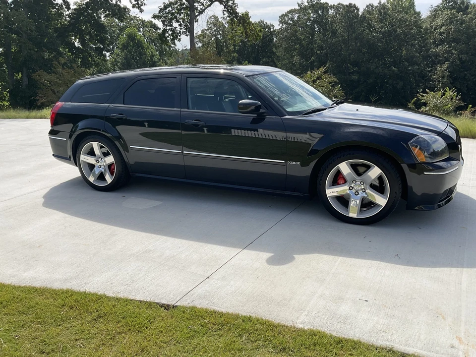 2006 Dodge Magnum SRT8 2nd Gen - Image 11 of 31