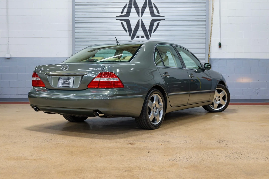 2006 Lexus LS 3rd Gen - Image 6 of 31
