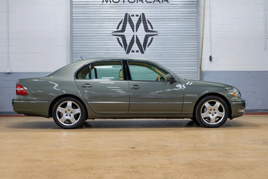 2006 Lexus LS 3rd Gen - Image 7 of 31
