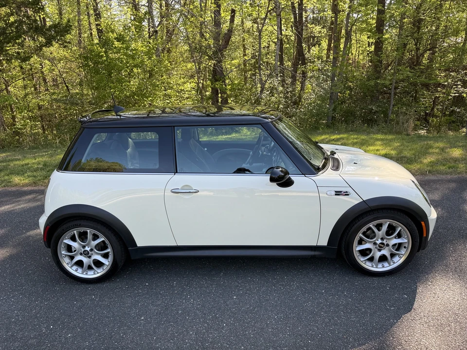 2006 Mini Mini Cooper S 1st Gen - Image 15 of 31