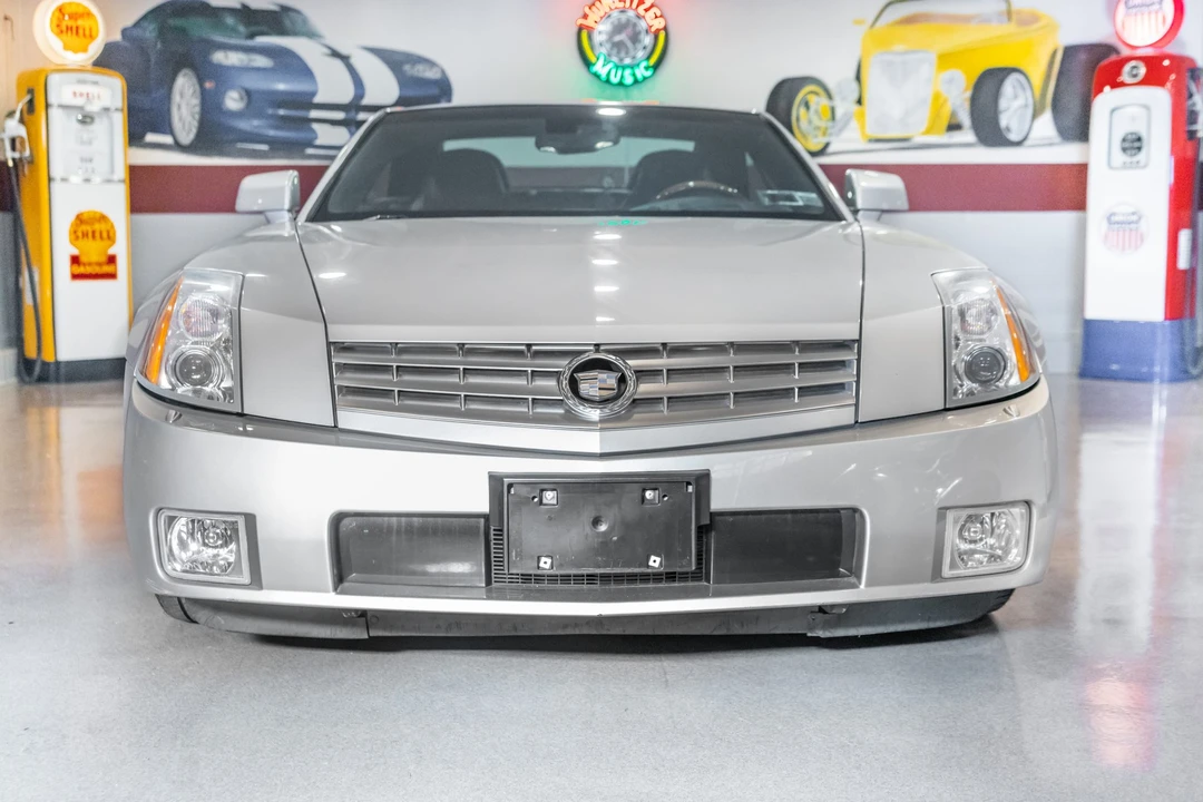 2007 Cadillac XLR - Image 9 of 31