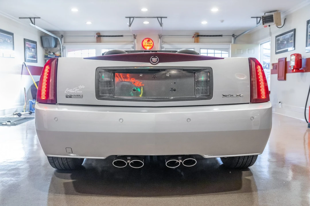 2007 Cadillac XLR - Image 14 of 31