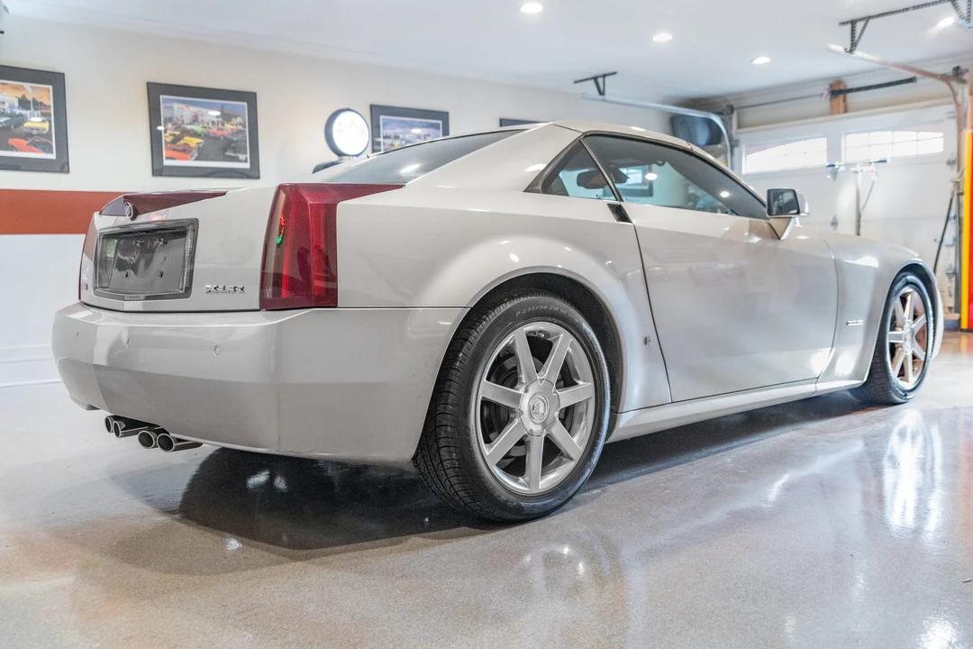 2007 Cadillac XLR - Image 6 of 31