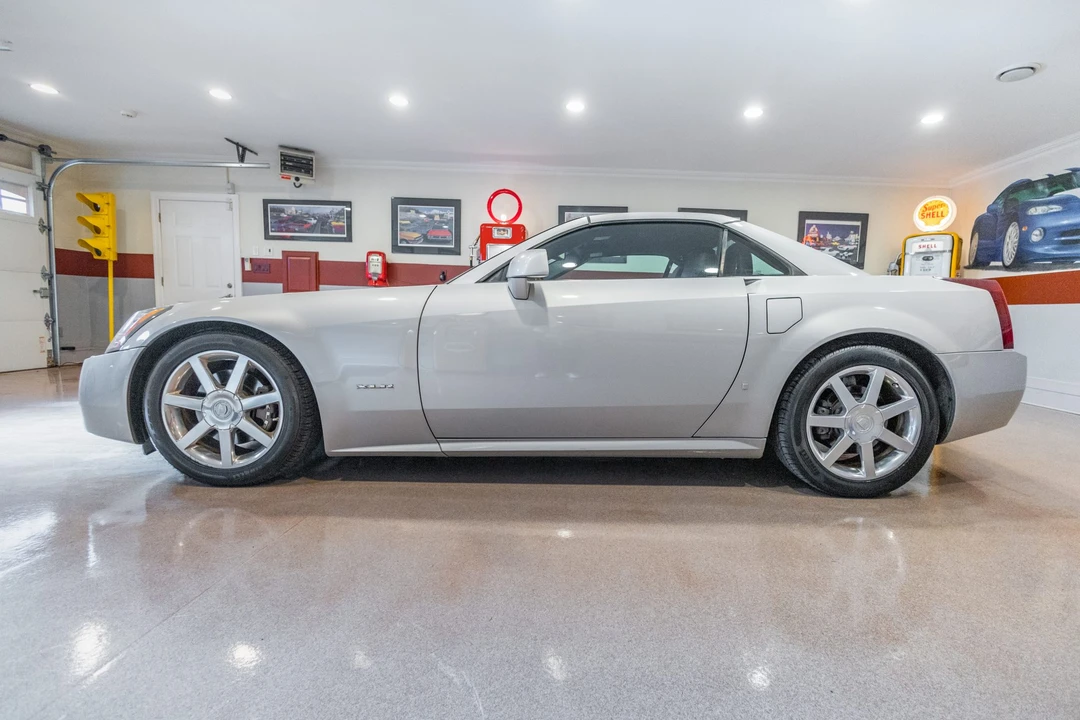 2007 Cadillac XLR - Image 3 of 31