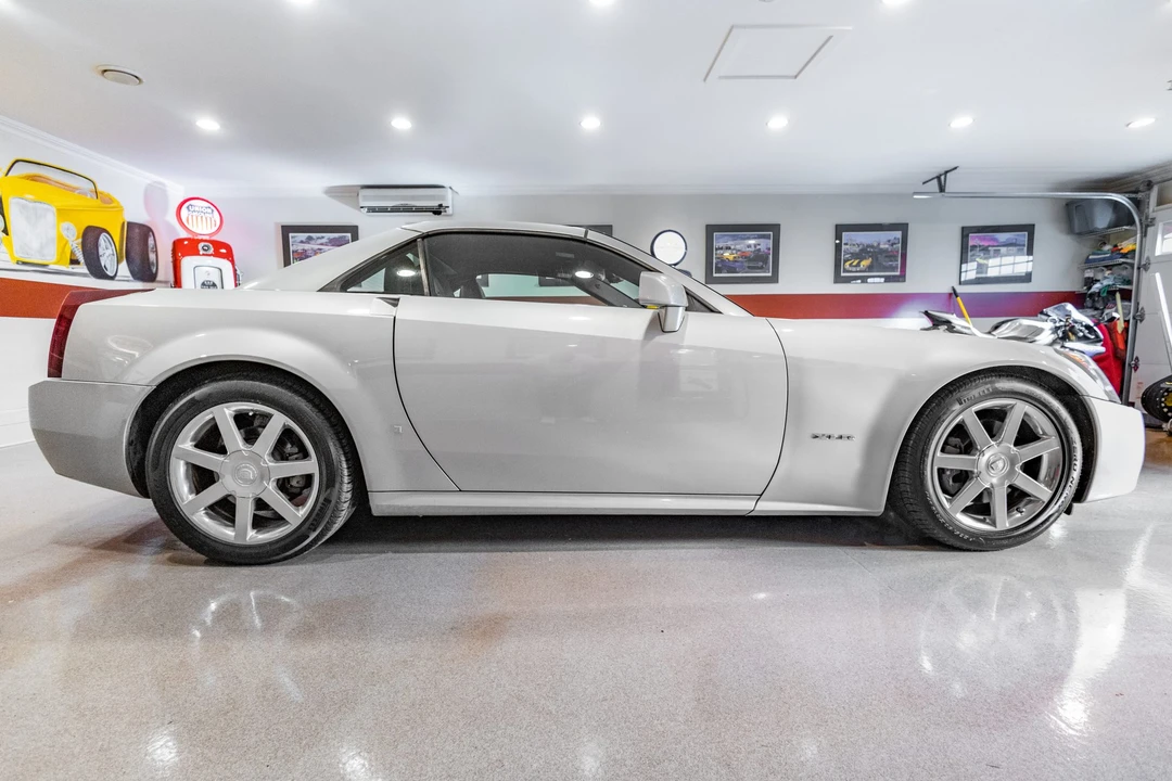 2007 Cadillac XLR - Image 7 of 31