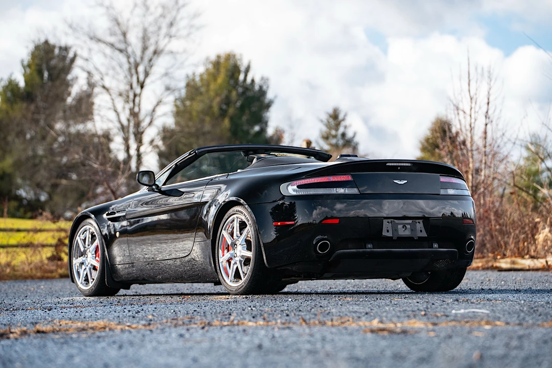 2008 Aston Martin Vantage - Image 23 of 31