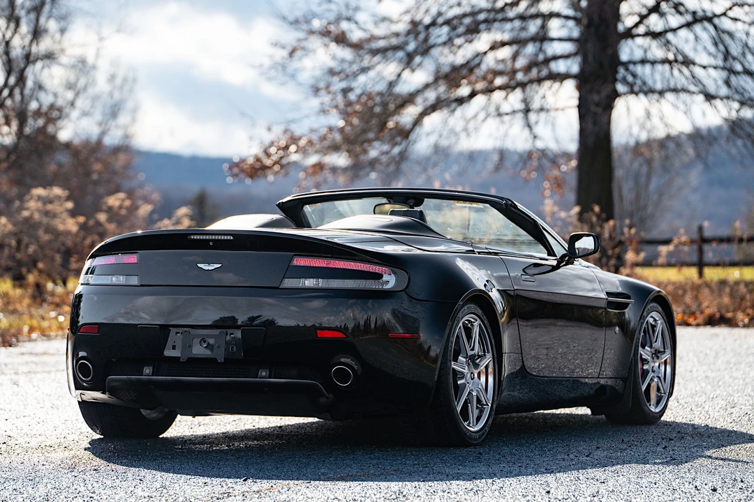 2008 Aston Martin Vantage - Image 28 of 31