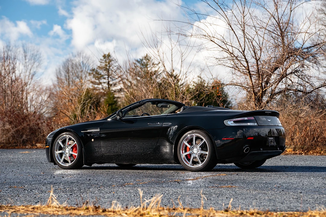 2008 Aston Martin Vantage - Image 27 of 31