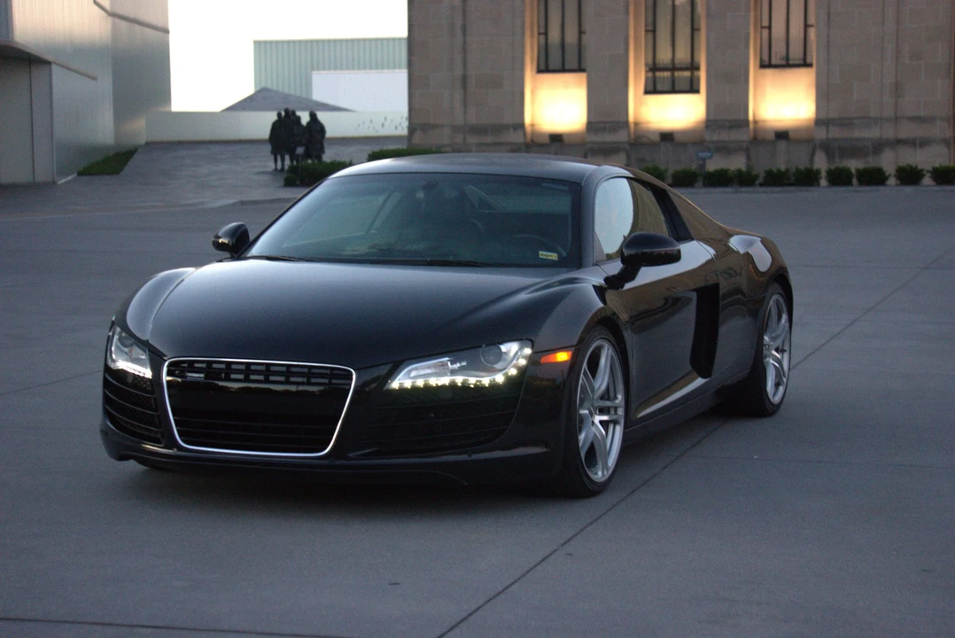 2008 Audi 42 R8 - Image 2 of 31