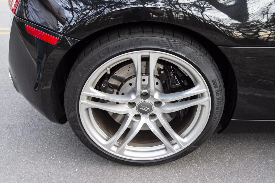 2008 Audi 42 R8 - Image 26 of 31