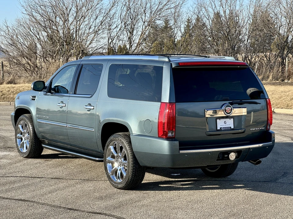 2008 Cadillac Escalade & EXT 3rd Gen - Image 15 of 31