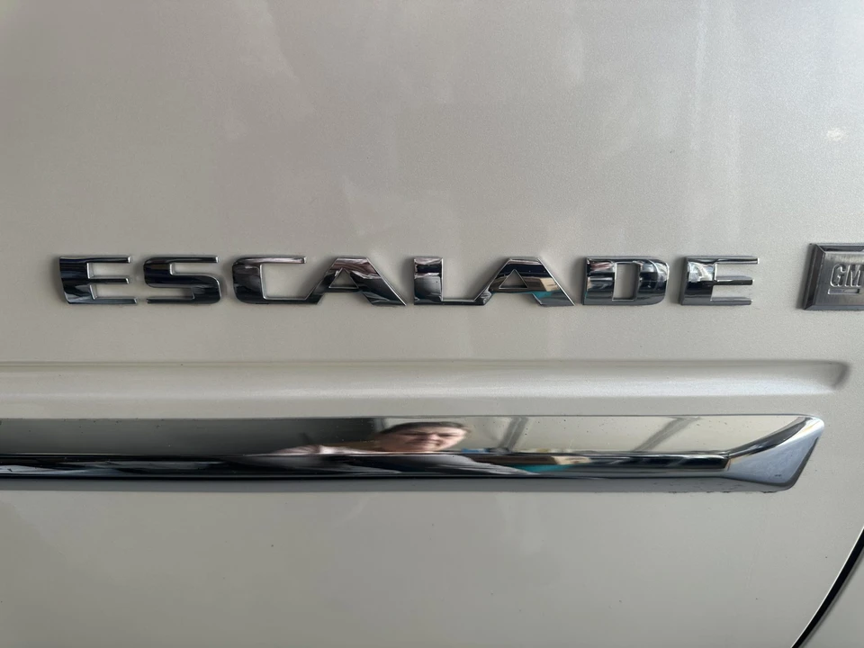 2008 Cadillac Escalade & EXT 3rd Gen - Image 28 of 31