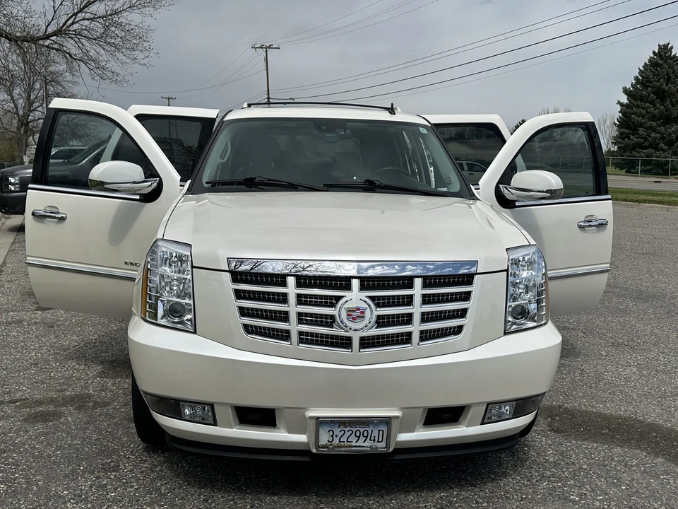 2008 Cadillac Escalade & EXT 3rd Gen - Image 12 of 31