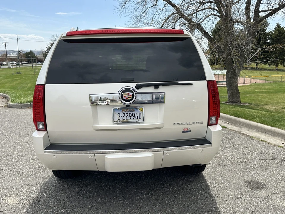 2008 Cadillac Escalade & EXT 3rd Gen - Image 4 of 31