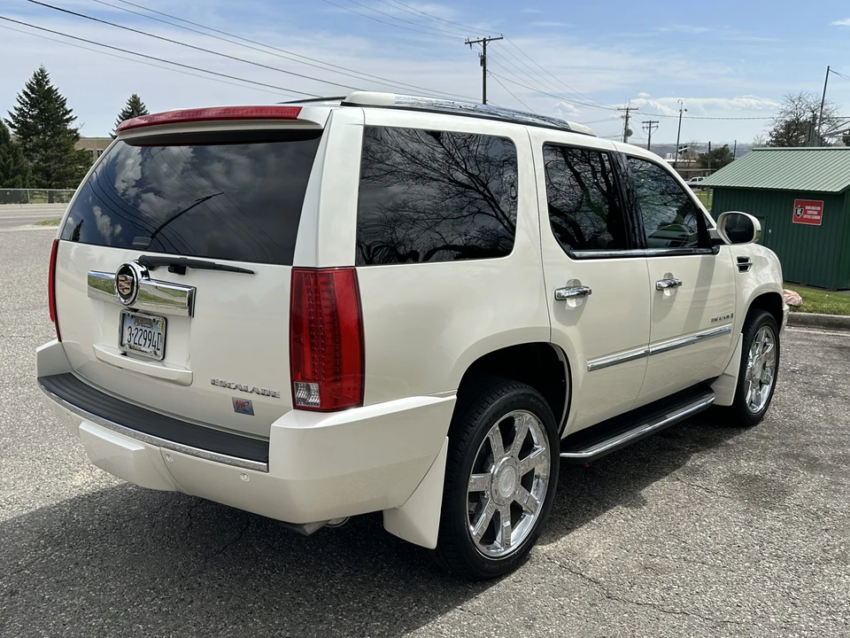 2008 Cadillac Escalade & EXT 3rd Gen - Image 7 of 31