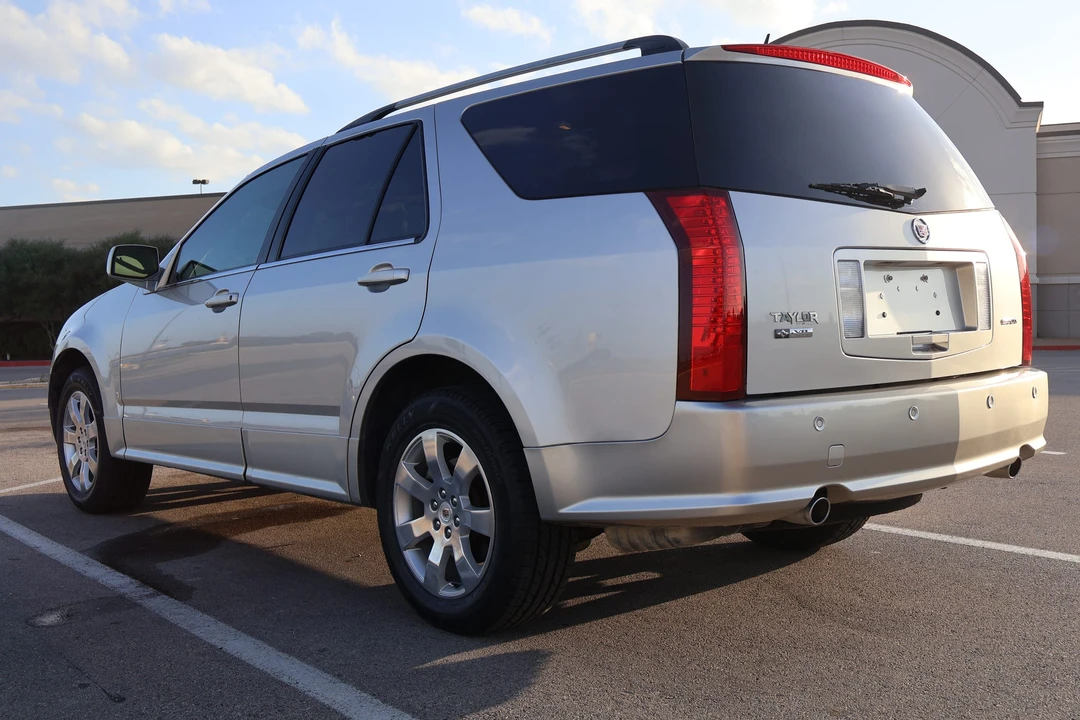 2008 Cadillac SRX - Image 17 of 31