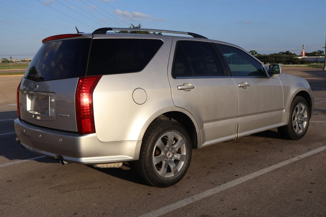 2008 Cadillac SRX - Image 11 of 31