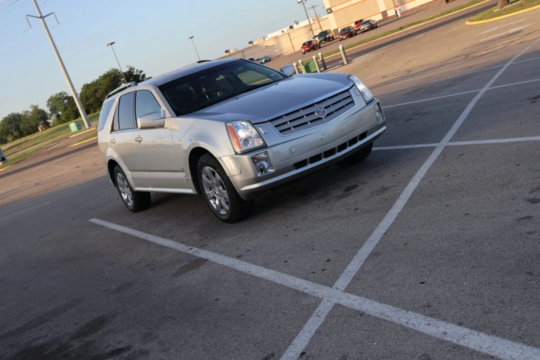2008 Cadillac SRX - Image 22 of 31