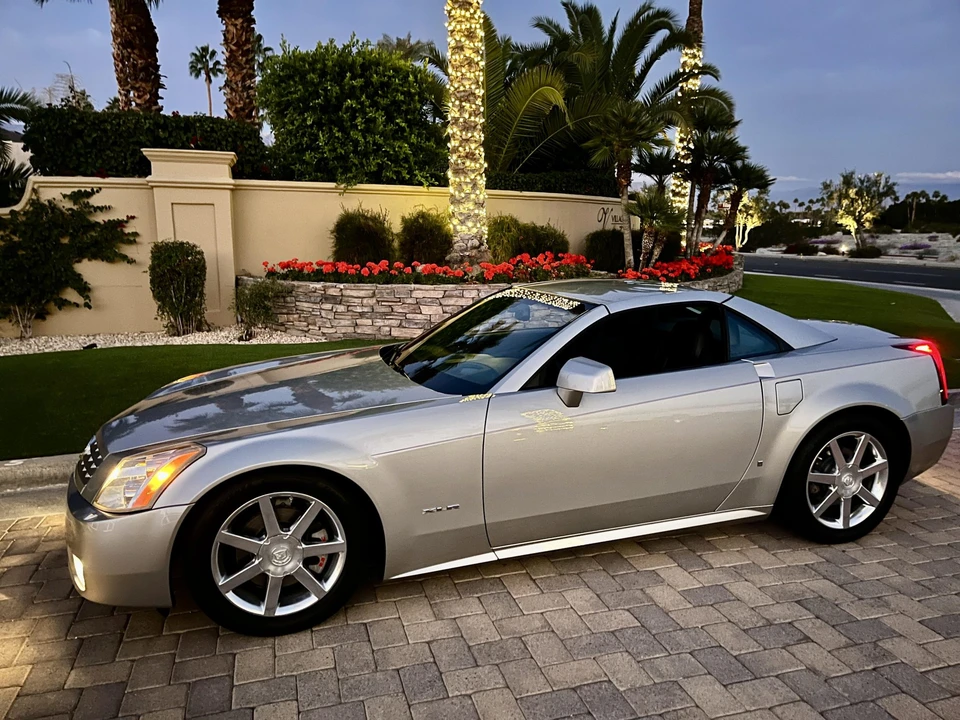 2008 Cadillac XLR - Image 14 of 31