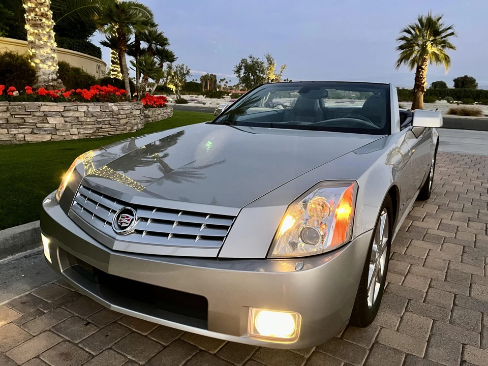2008 Cadillac XLR - Image 19 of 31