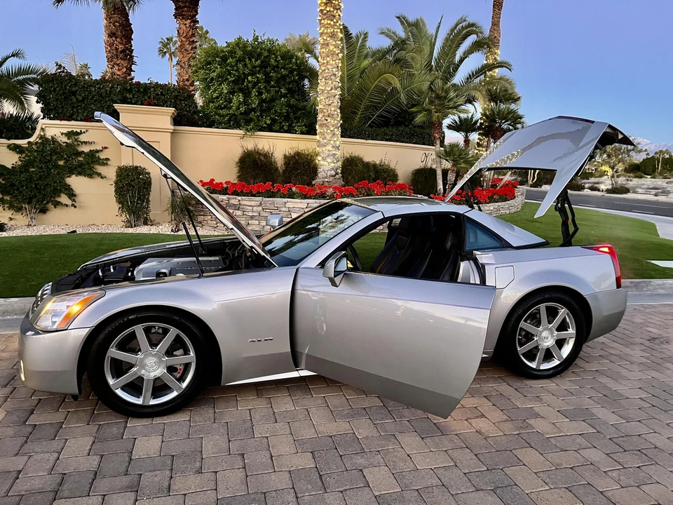 2008 Cadillac XLR - Image 29 of 31