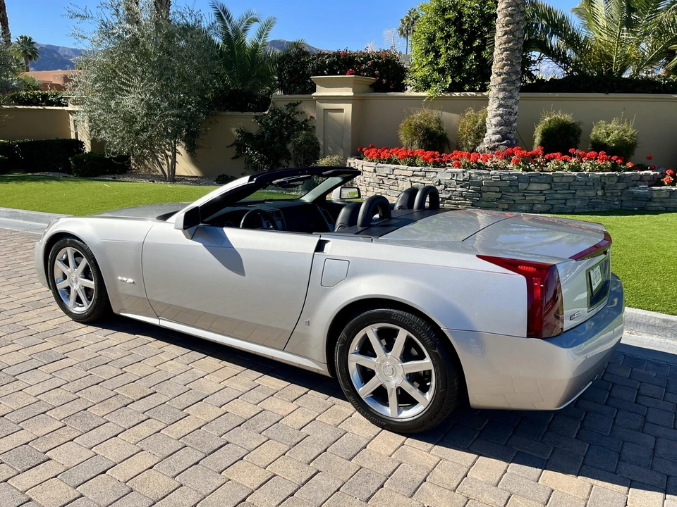 2008 Cadillac XLR - Image 27 of 31