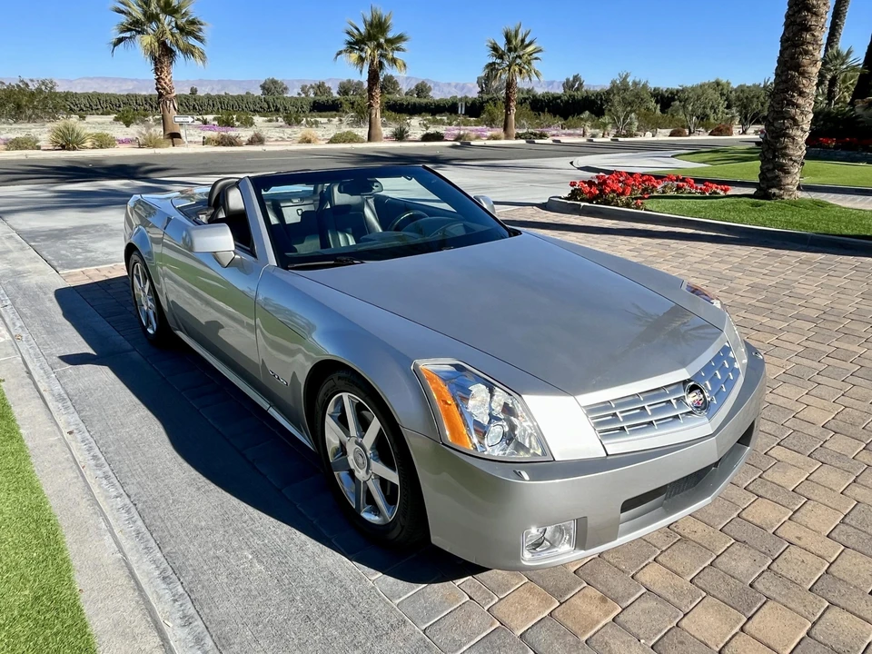 2008 Cadillac XLR - Image 21 of 31
