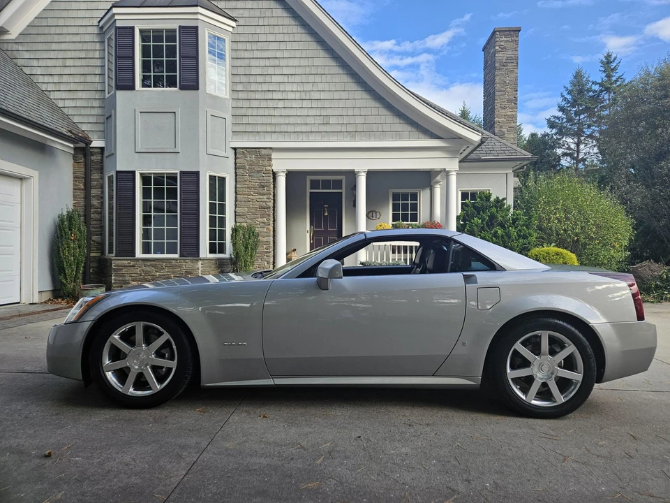 2008 Cadillac XLR - Image 20 of 31