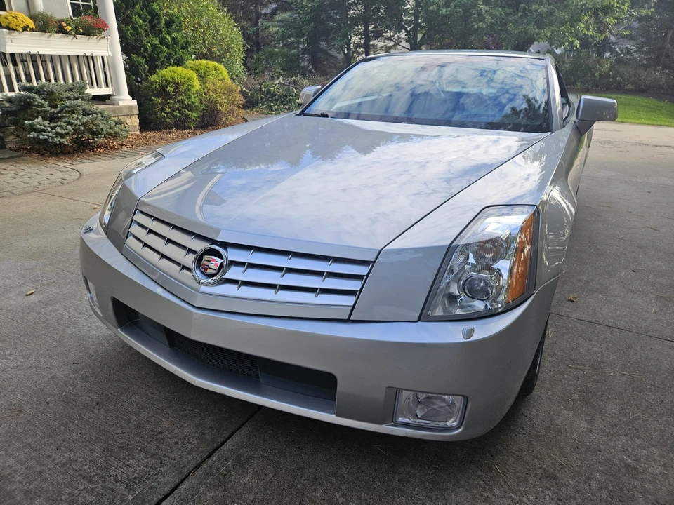 2008 Cadillac XLR - Image 24 of 31
