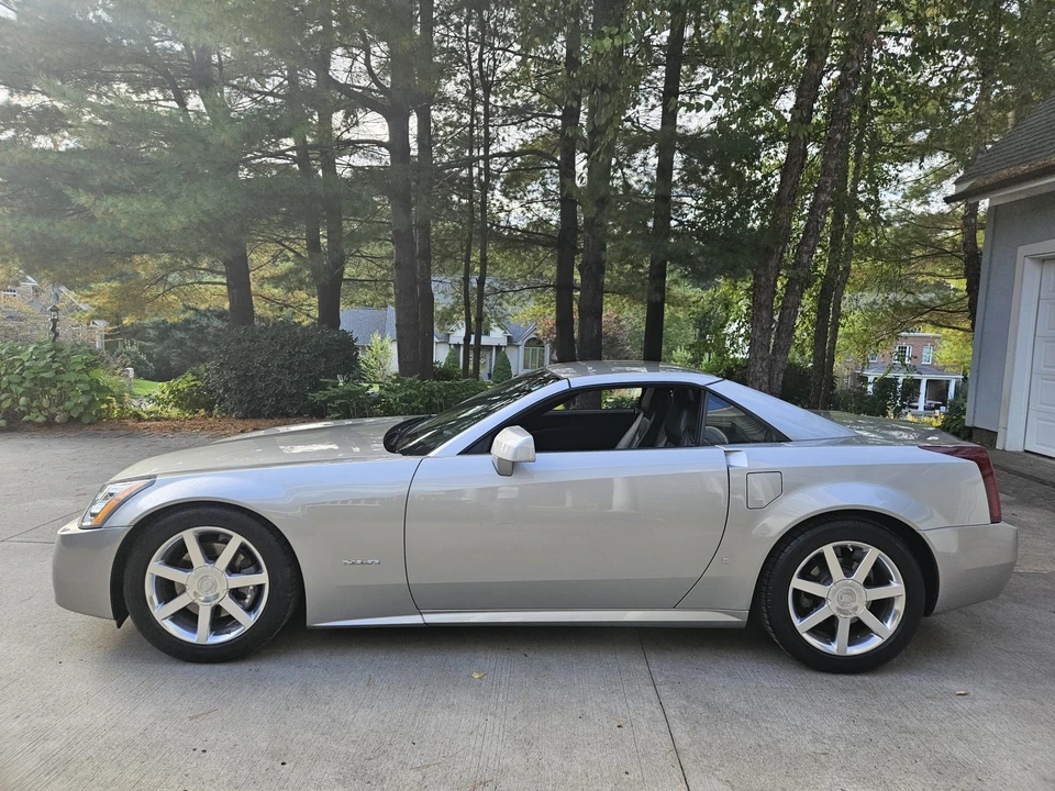 2008 Cadillac XLR - Image 19 of 31