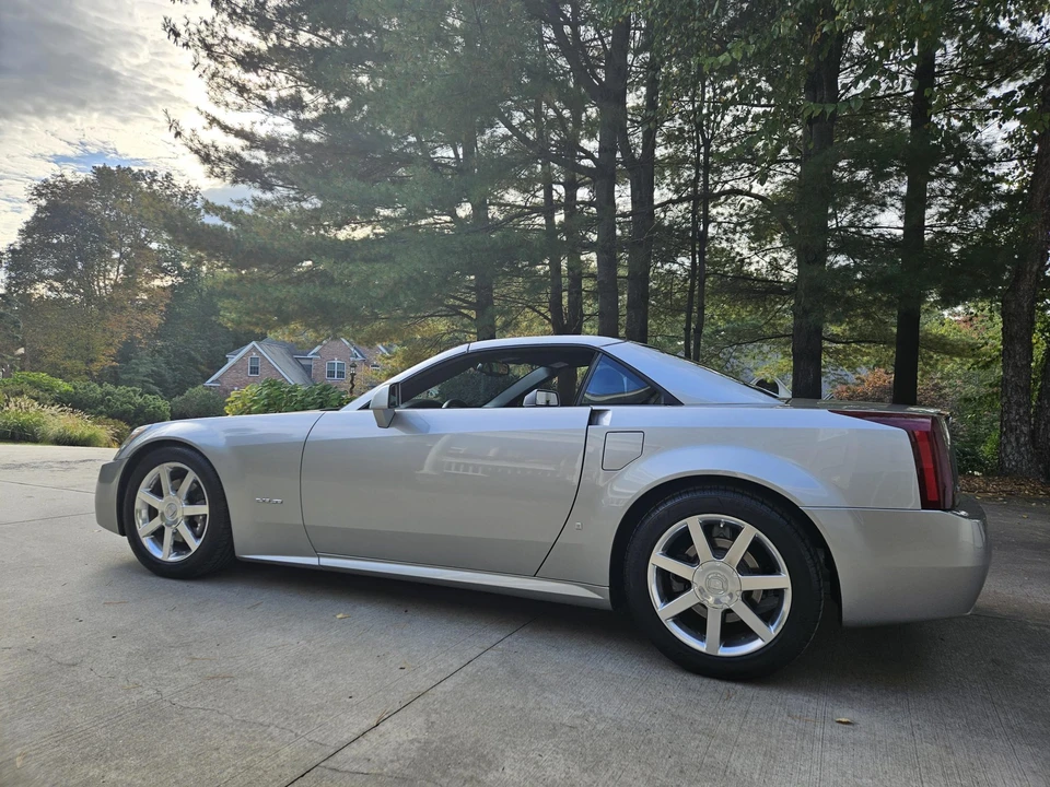 2008 Cadillac XLR - Image 18 of 31