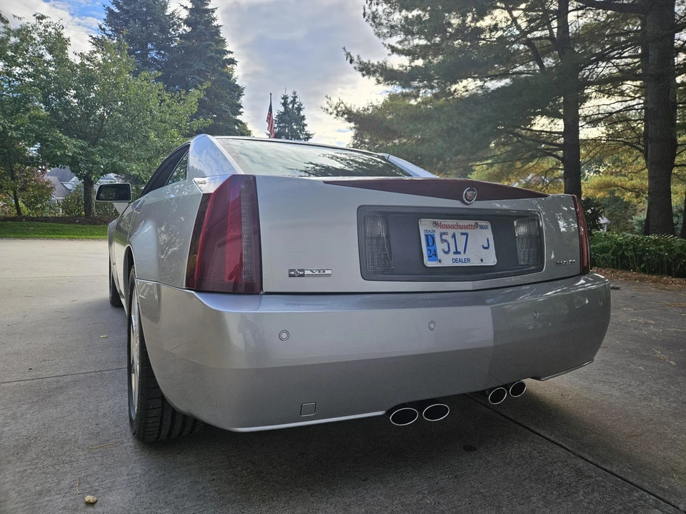2008 Cadillac XLR - Image 15 of 31