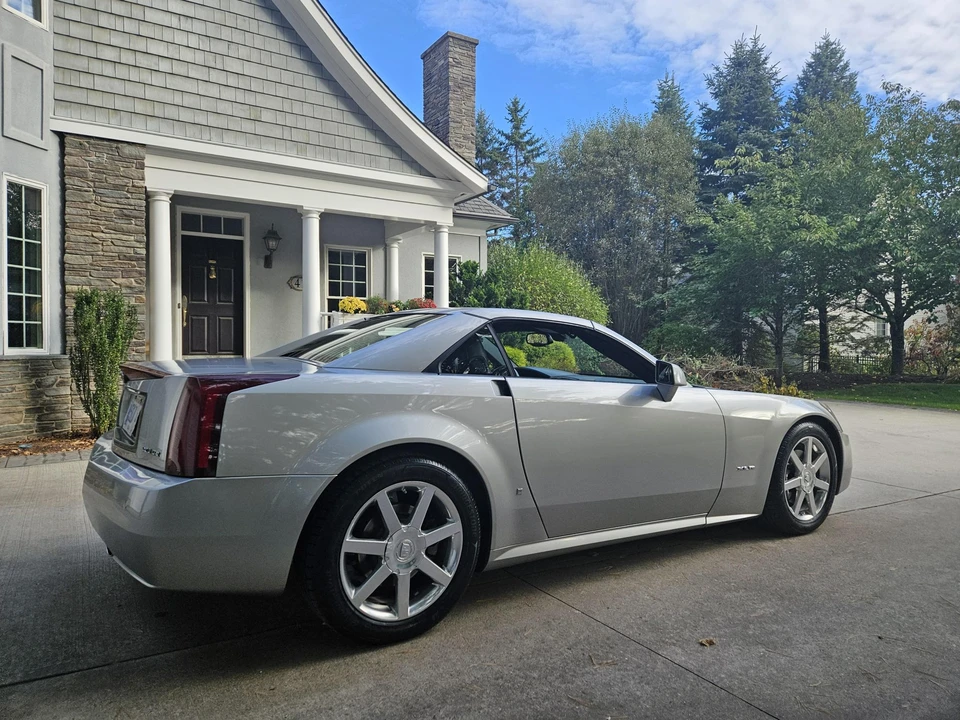 2008 Cadillac XLR - Image 11 of 31