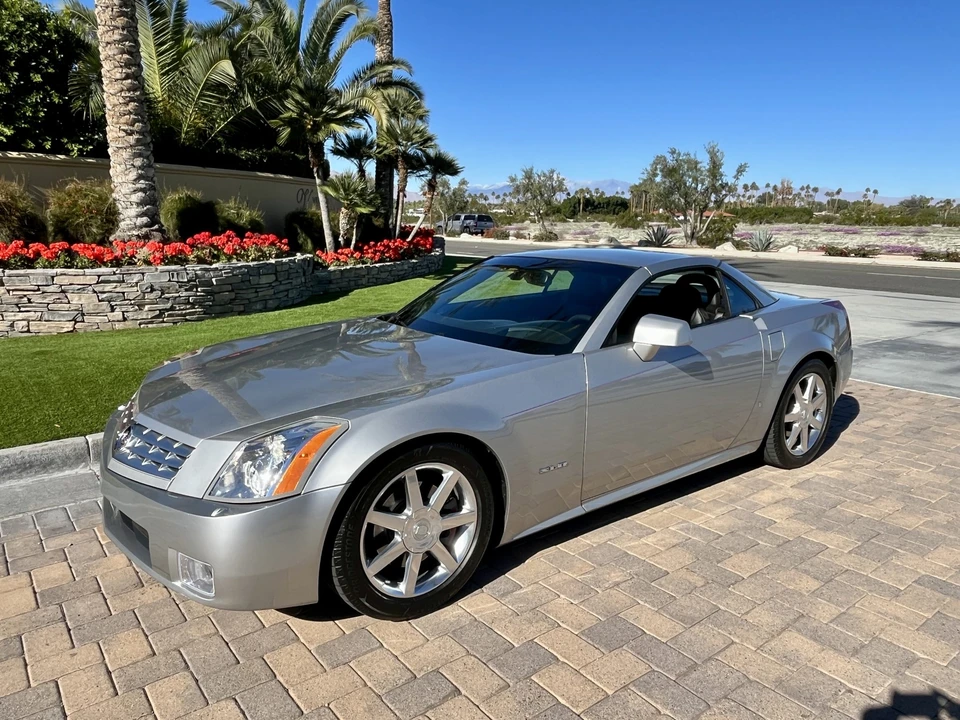 2008 Cadillac XLR - Image 3 of 31