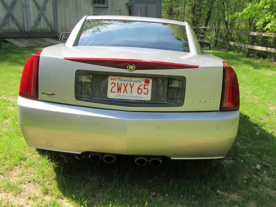 2008 Cadillac XLR-V - Image 18 of 31