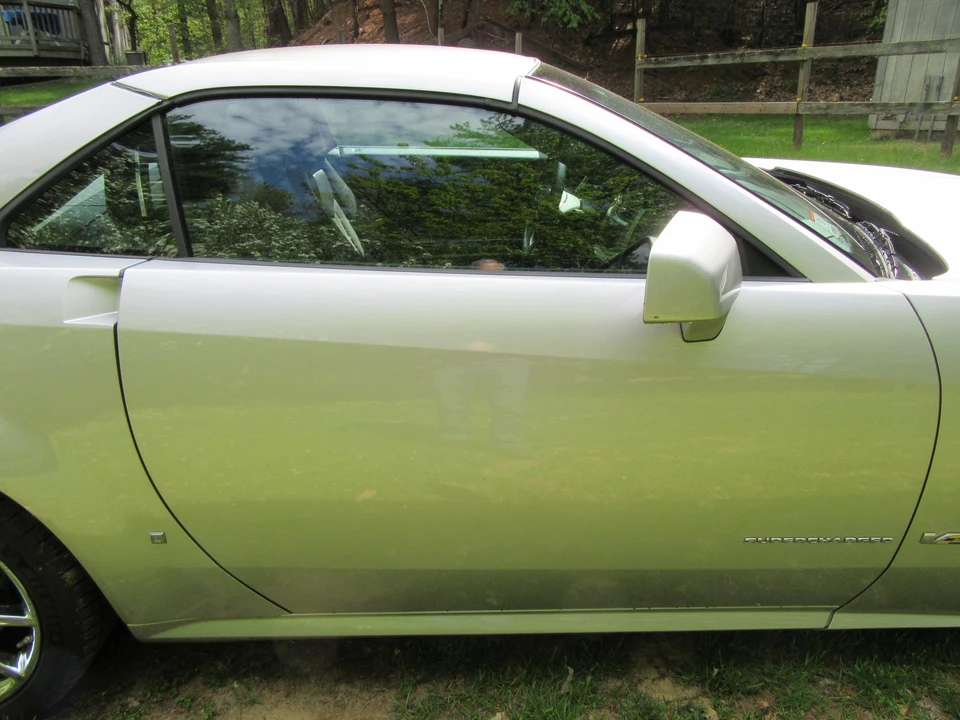 2008 Cadillac XLR-V - Image 28 of 31
