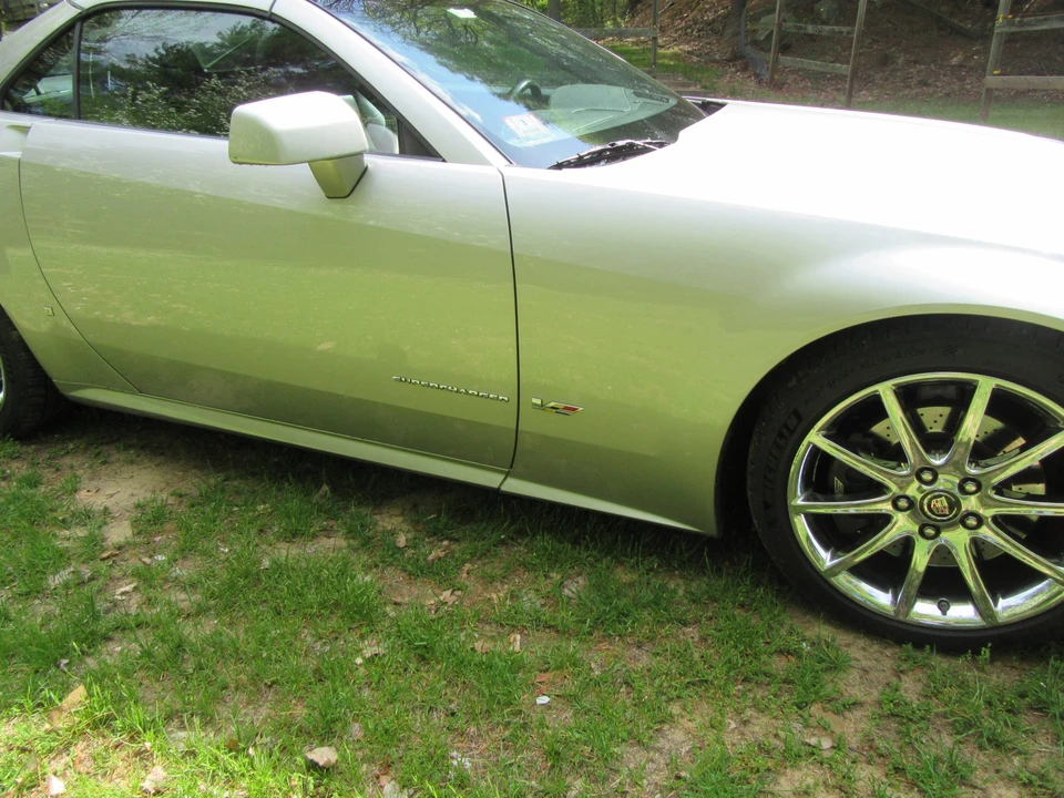 2008 Cadillac XLR-V - Image 27 of 31