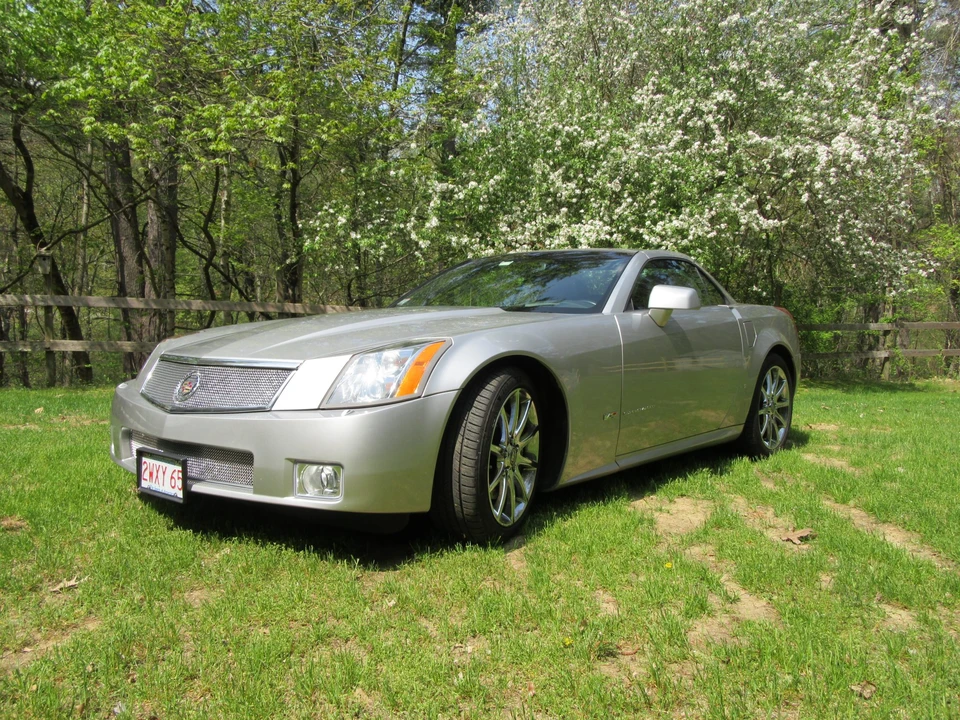 2008 Cadillac XLR-V - Image 4 of 31