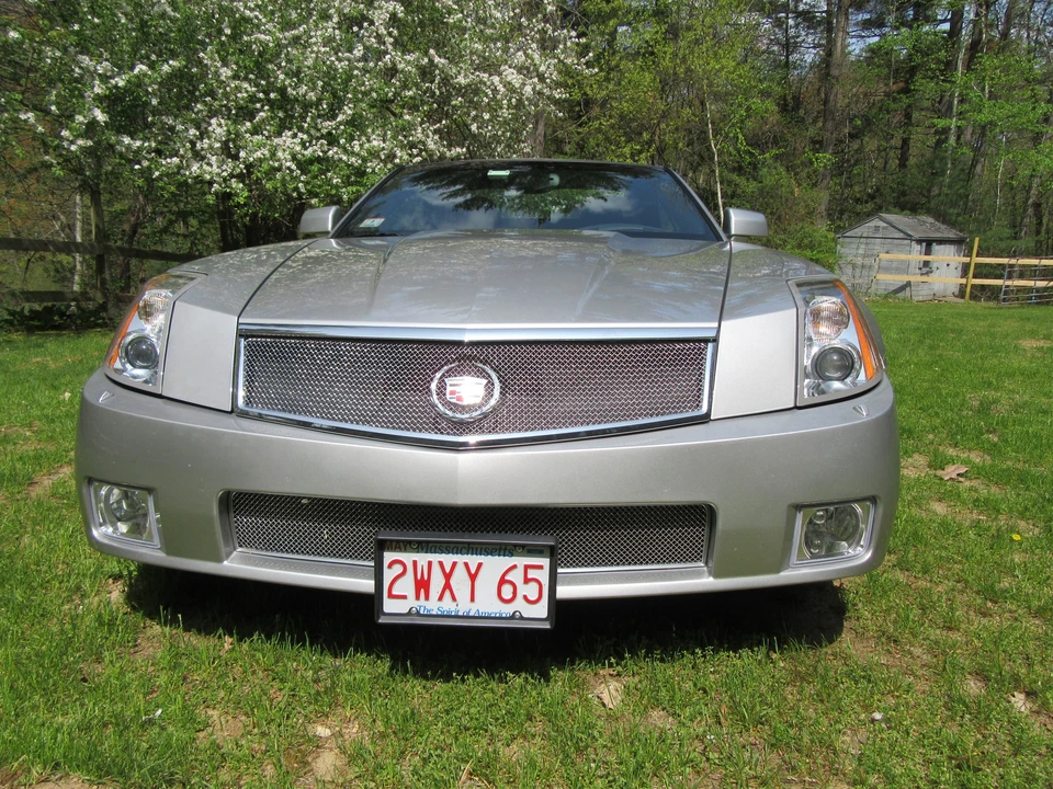2008 Cadillac XLR-V - Image 8 of 31