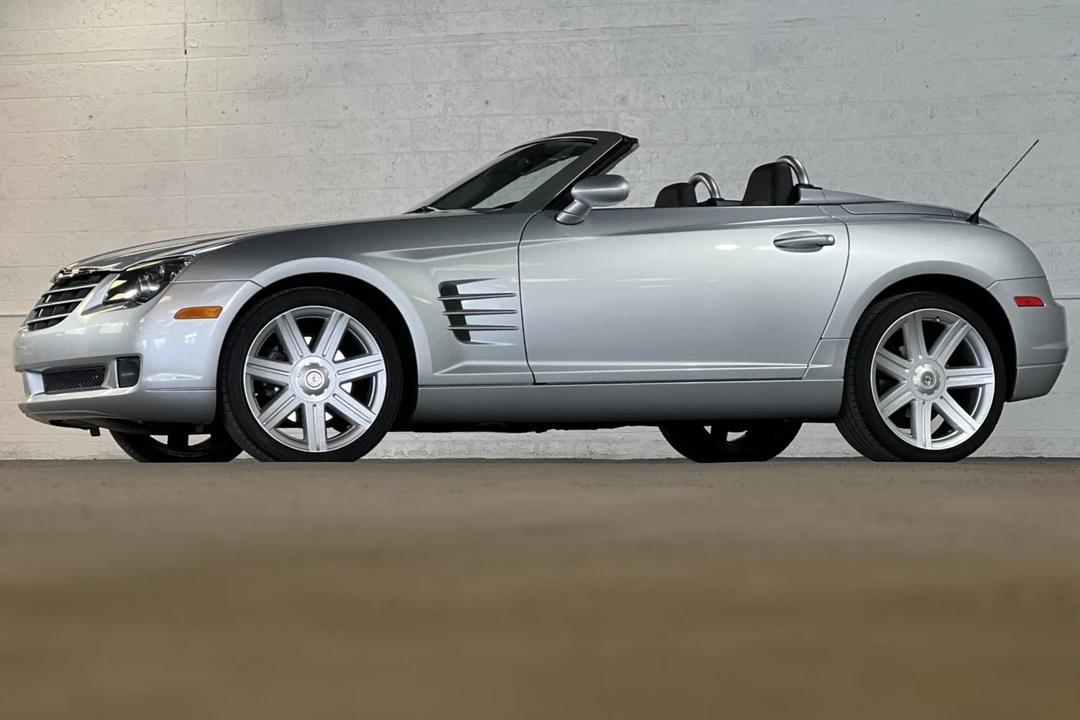 2008 Chrysler Crossfire - Image 26 of 31